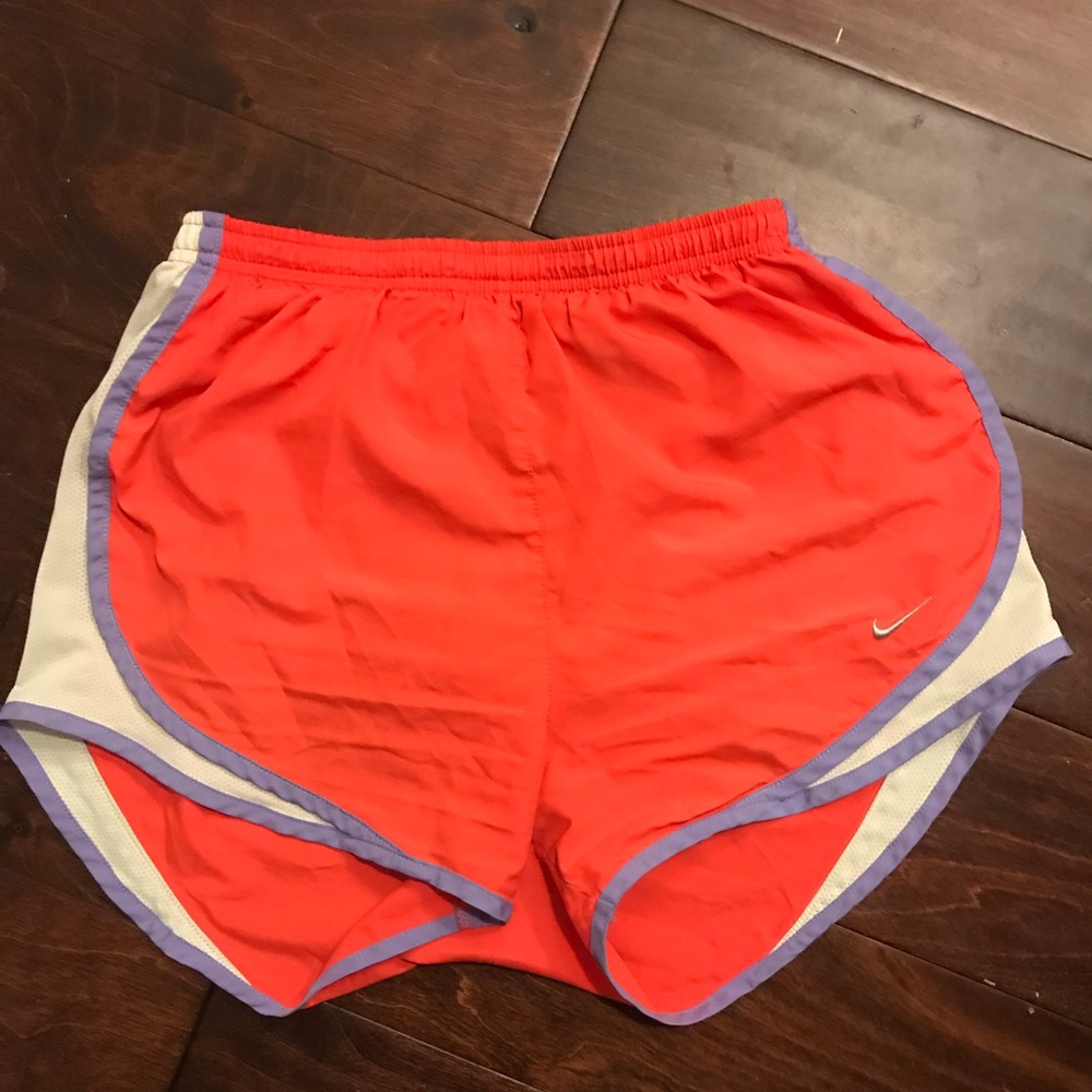 NIKE SHORTS!!!!